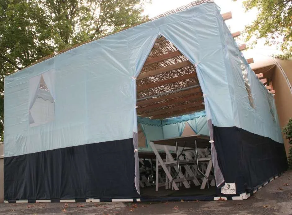 Tips for Decorating Your Sukkah